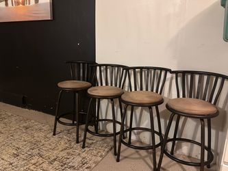 Set of 4 Metal Bar Stools with Back