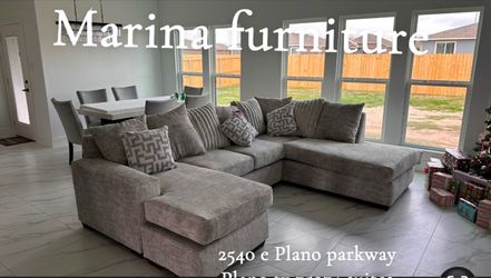 Large Gray Fabric Sectional Sofa with Chaise