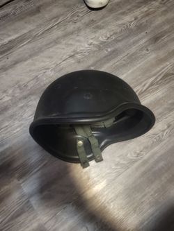 Military Style Tactical Helmet