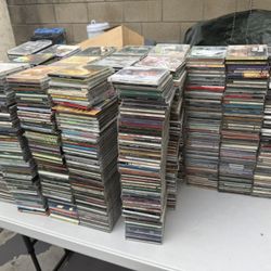 1000 Plus CD’s lot