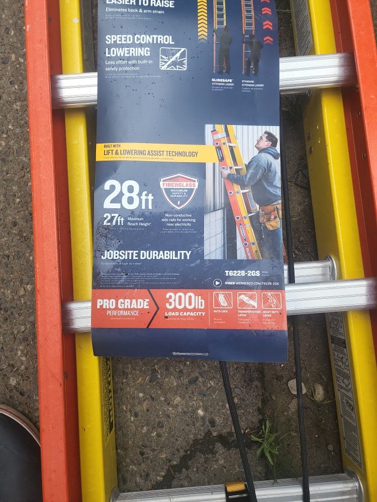 Ladder Werner Glidesafe 28ft