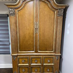 Armoire With 2 Drawers 