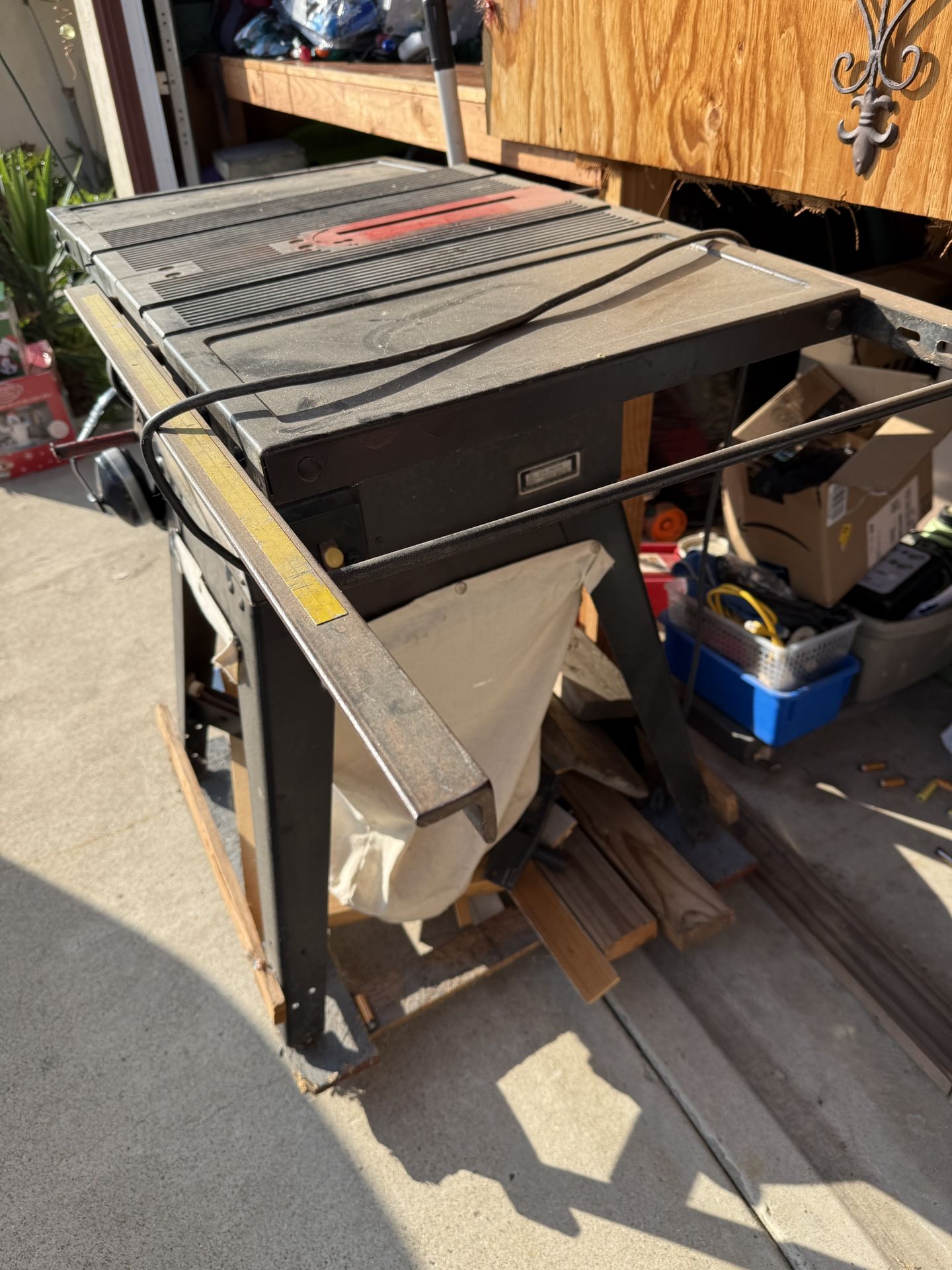 Craftsman 10” Table Saw on Stand – Works, With Dust Bag