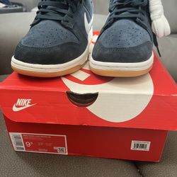 Nike Dunks 