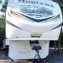 Luxury Rv Trailer  ! Live In Style ! Travel In Style 