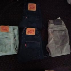 Kids Levi's Size 7,8,10