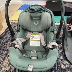 UPPABaby Aria Infant Car Seat And Base