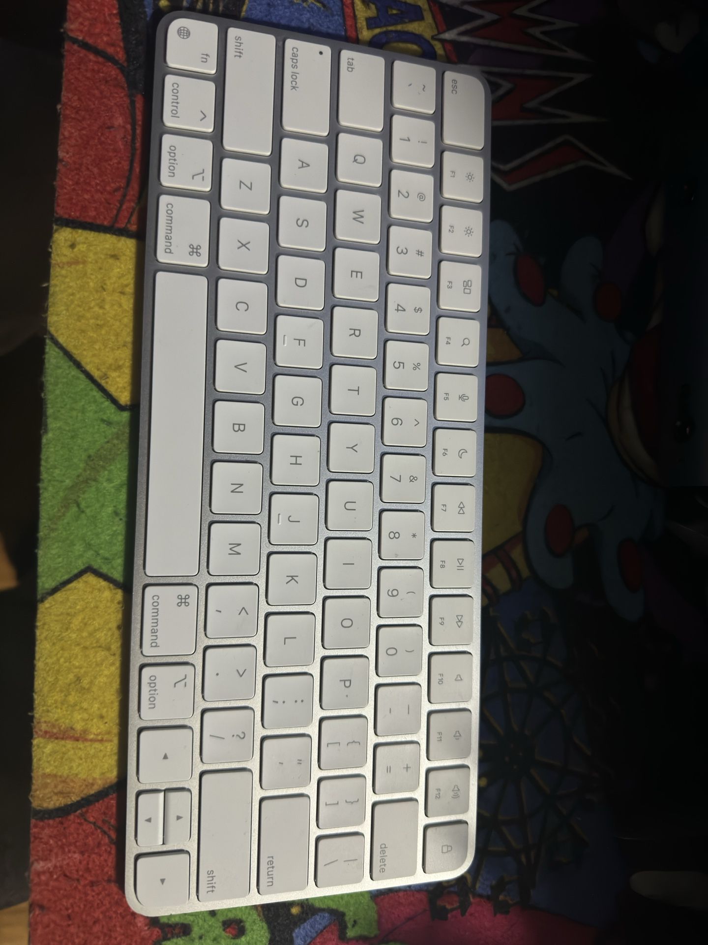 Apple keyboard And Mouse (Bundle)