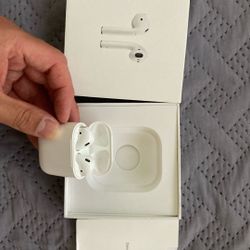AirPods 2019 Or Best Offer