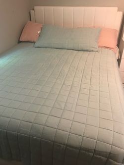 Queen bed