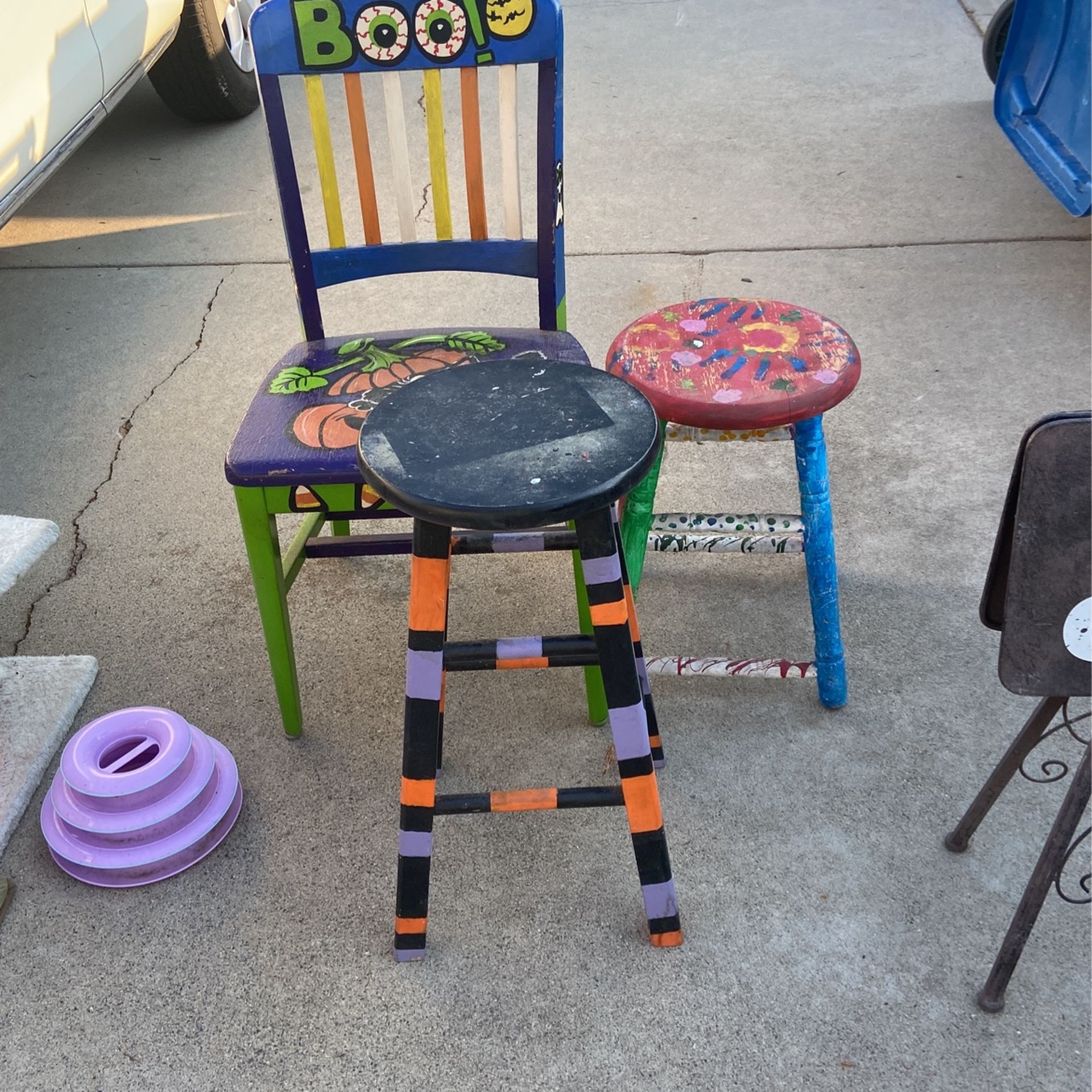 2 Wooden Stools And Wooden Chair. 15$ For All 3. Must Take All.