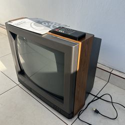1992 GE 20GT420 CRT TV Vintage. 