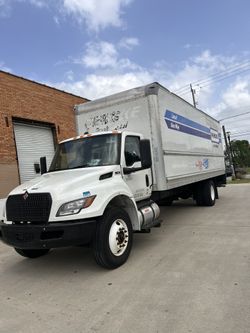 International Box Truck for Sale 