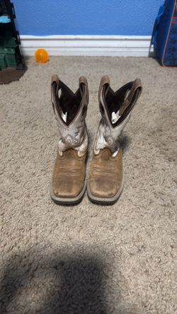 Kids boots