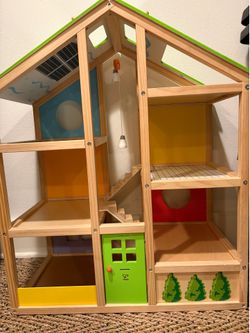 Hape doll house with people and pets