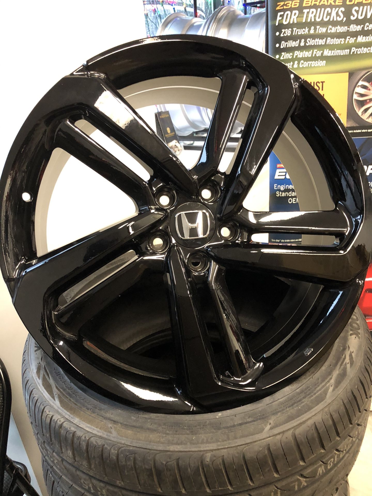 20x8.5 5x114.3