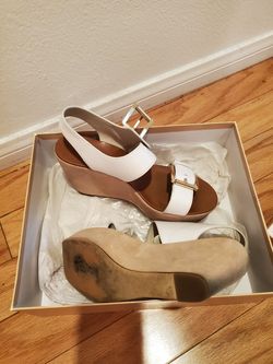 Michael Kors leather white sandal wedges size 7.5