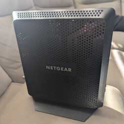 Netgear AC1900 WiFi Cable Modem