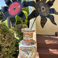 Vinyl Flowers And Vases