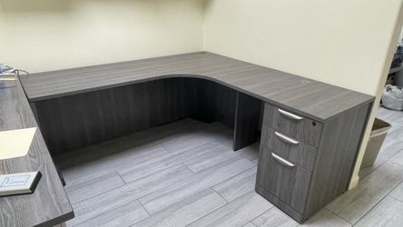 OFFICE DESKS