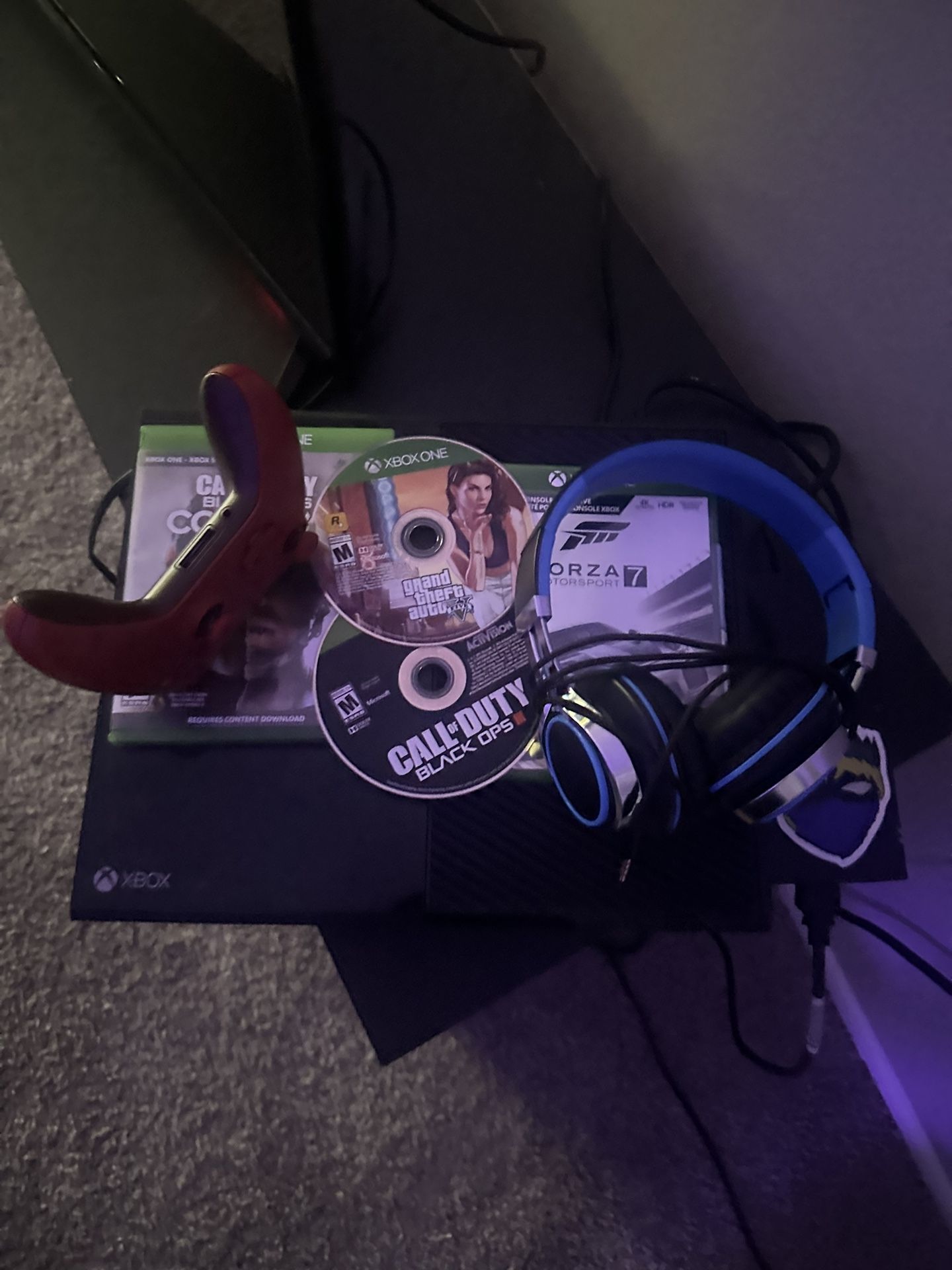 Xbox One Console (CASH ONLY)– Works Perfect – Ready to Play