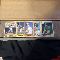 1987 Topps Baseball Complete 729 Card Set