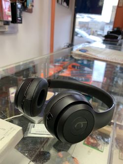 Beats solo 3 wireless headphones Mint