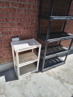 2 Shelfs