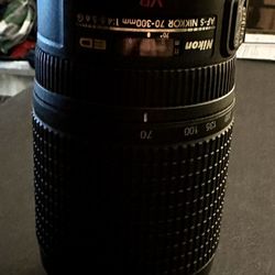 Nikon 70/300 VR Lens -  With UV Filter 