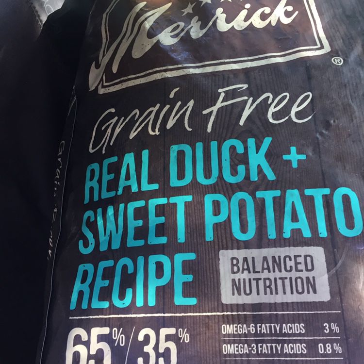 Maverik dog food a 22 pound bag sweet potatoes and a real duck
