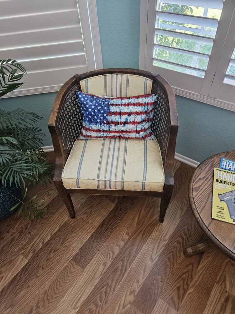 Matching Chairs - 2