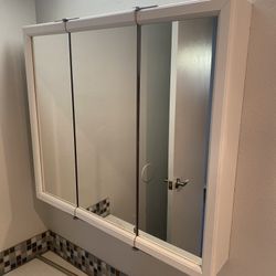 Bathroom Cabinet 