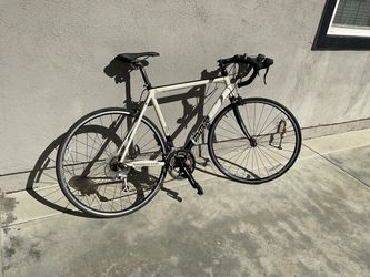 Diamondback Racing Road Bike
