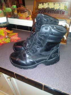 Men's Sz 71/2 Steel Toed Work Boot
