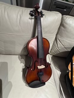 Violin 4/4 Full Size Handmade from Kennedy Violins Like New