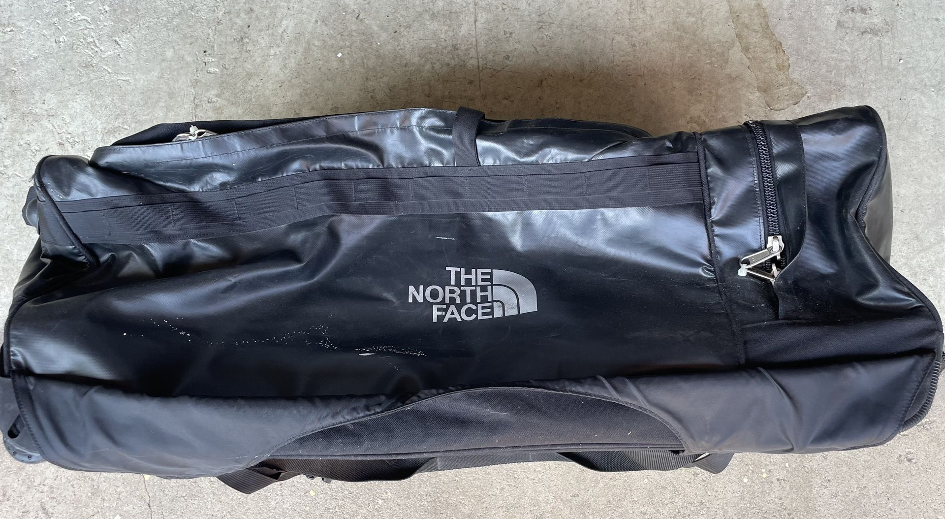 The North Face Longhaul Long Haul 30 Wheeled Rolling Suitcase Luggage Bag