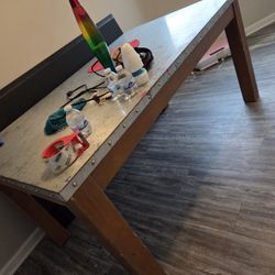 FREE TABLE