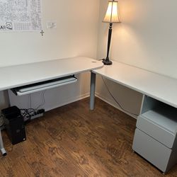 Modern Corner Desk