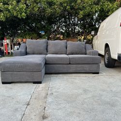 Gray Lf or Rt Facing Sectional Sofa Couch