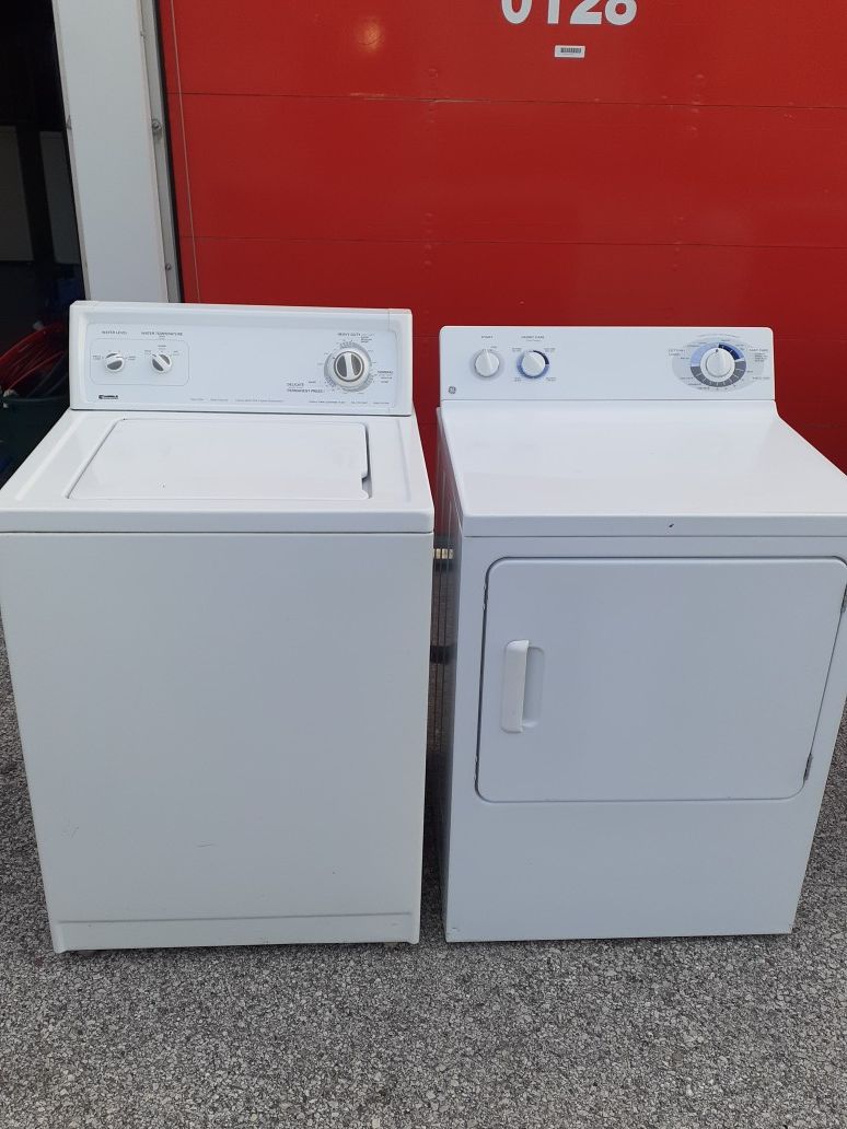 Washer electric dryer set no issues free delivery and install