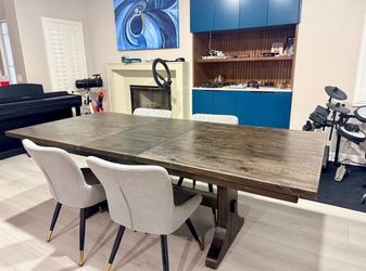 📣 Solid Wood - Extendabld Dining Table w/ Removable Leaf + 4 Chairs For Free! 🎉