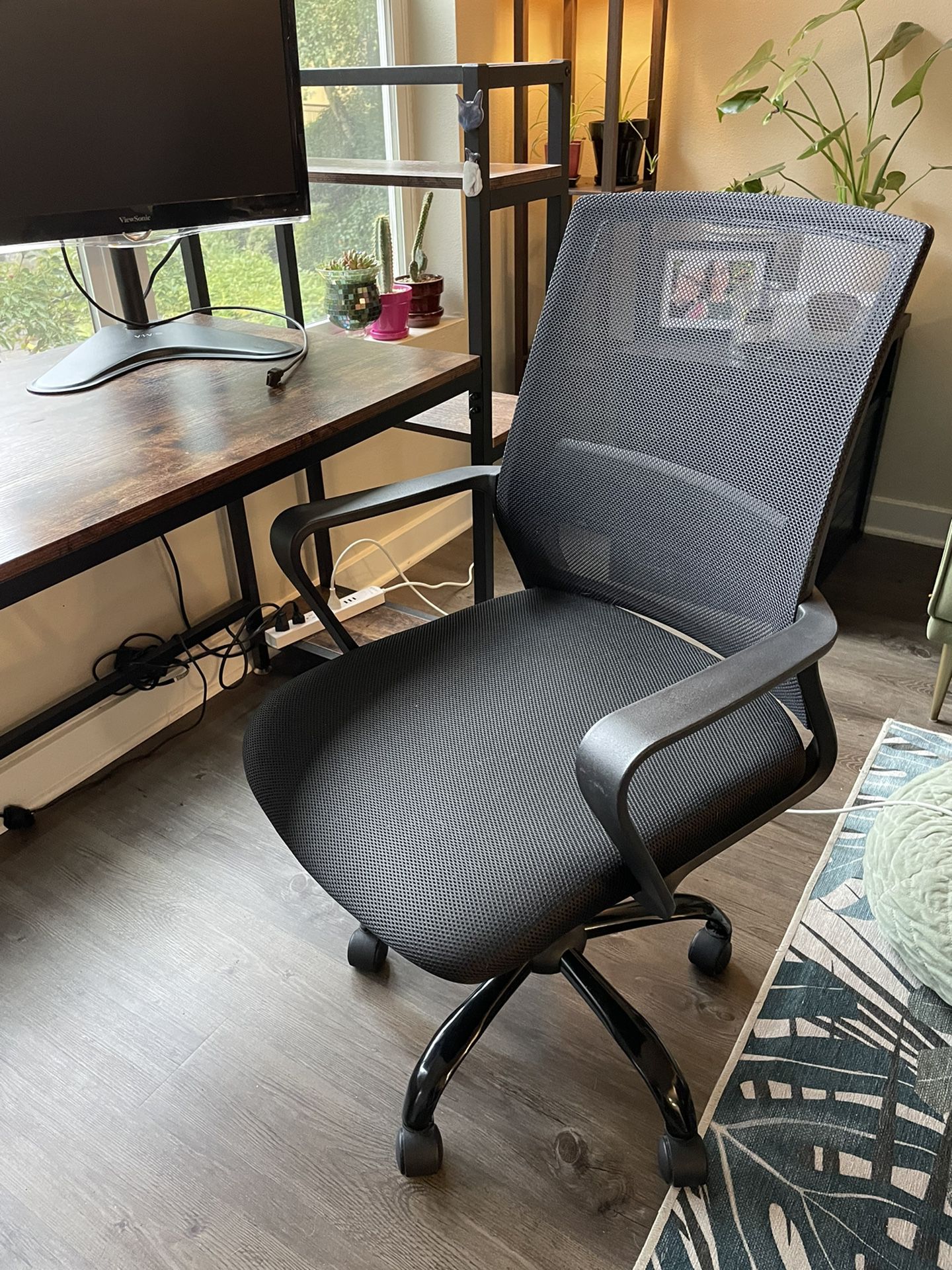 Adjustable Office Chair/black