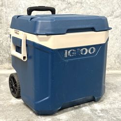 Igloo 62-Quart Rolling Cooler with Handle and Wheels – Clean and Solid