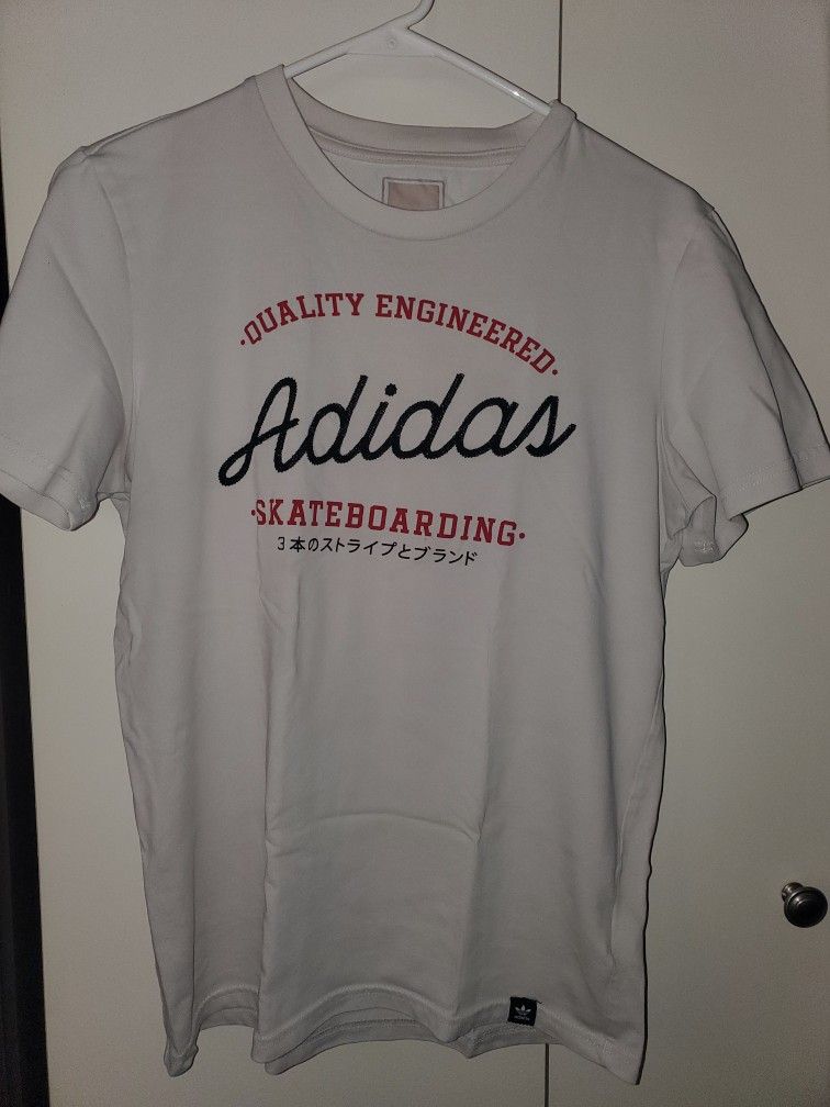 Unisex Small T-shirts