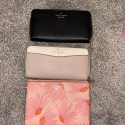5 Kate Spade wallets