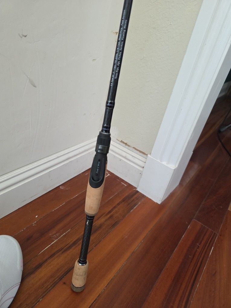 Dobyns Rod Spinning Fishing Pole