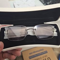 Chamelo Color Changing Sunglasses (AURA - WHITE)