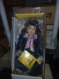 Seymour MANN Doll "CORA"