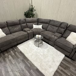 Large Gray Reclining Sectional Couch - Delivery Available 