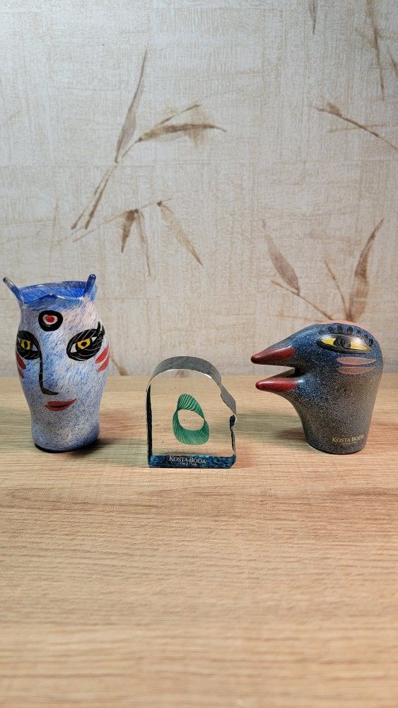 KOSTA BODA LOT OF 3 "Man's Mind" - "Bird"- "Open Mind" Glass mini vase/sculpture